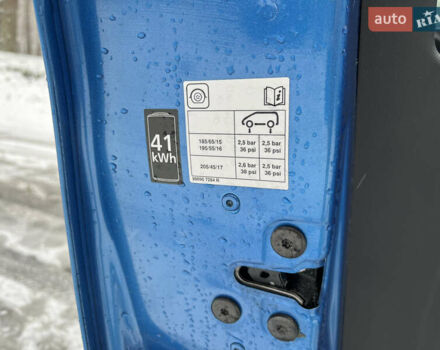 Синий Рено Зое, объемом двигателя 0 л и пробегом 102 тыс. км за 10500 $, фото 19 на Automoto.ua