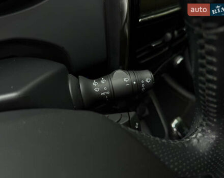 Синій Рено Зое, об'ємом двигуна 0 л та пробігом 56 тис. км за 9950 $, фото 15 на Automoto.ua