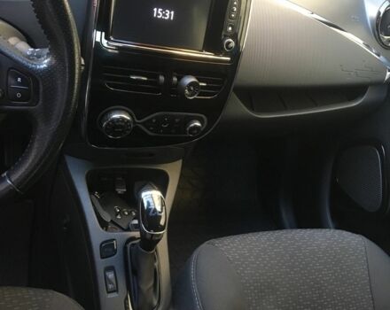 Синий Рено Зое, объемом двигателя 0 л и пробегом 83 тыс. км за 10000 $, фото 2 на Automoto.ua