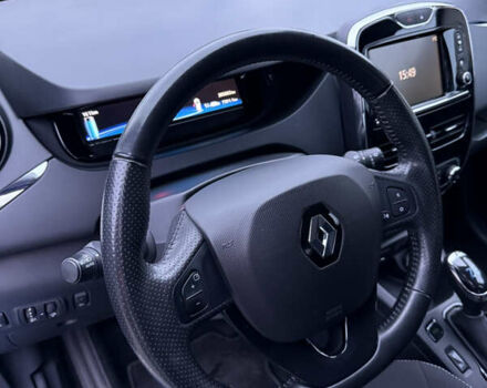 Синій Рено Зое, об'ємом двигуна 0 л та пробігом 205 тис. км за 8450 $, фото 25 на Automoto.ua