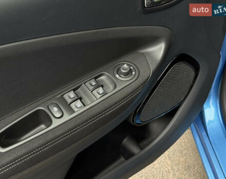 Синій Рено Зое, об'ємом двигуна 0 л та пробігом 56 тис. км за 9950 $, фото 22 на Automoto.ua