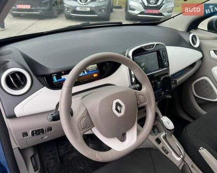 Синий Рено Зое, объемом двигателя 0 л и пробегом 55 тыс. км за 11490 $, фото 16 на Automoto.ua