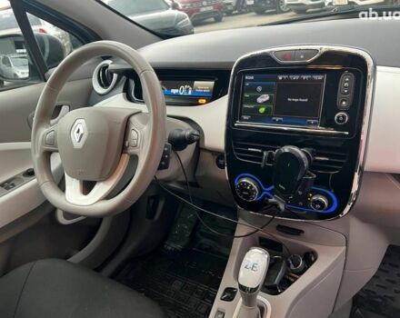 Синий Рено Зое, объемом двигателя 0 л и пробегом 55 тыс. км за 11490 $, фото 38 на Automoto.ua