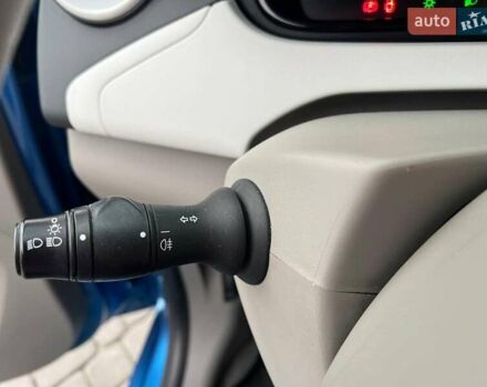 Синий Рено Зое, объемом двигателя 0 л и пробегом 55 тыс. км за 11490 $, фото 24 на Automoto.ua