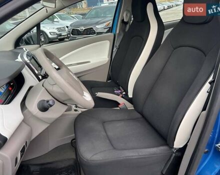 Синий Рено Зое, объемом двигателя 0 л и пробегом 55 тыс. км за 11490 $, фото 17 на Automoto.ua