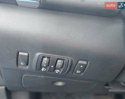 Синий Рено Зое, объемом двигателя 0 л и пробегом 206 тыс. км за 9400 $, фото 23 на Automoto.ua