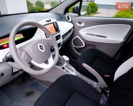Синий Рено Зое, объемом двигателя 0 л и пробегом 76 тыс. км за 9300 $, фото 13 на Automoto.ua