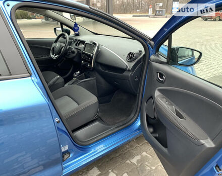 Синий Рено Зое, объемом двигателя 0 л и пробегом 37 тыс. км за 16999 $, фото 46 на Automoto.ua