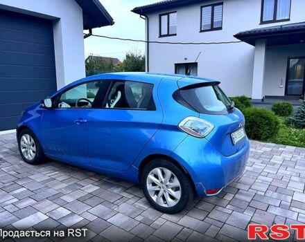 Синий Рено Зое, объемом двигателя 0 л и пробегом 76 тыс. км за 9300 $, фото 1 на Automoto.ua