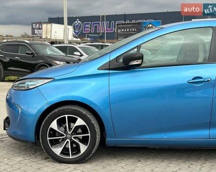 Синий Рено Зое, объемом двигателя 0 л и пробегом 55 тыс. км за 11490 $, фото 3 на Automoto.ua