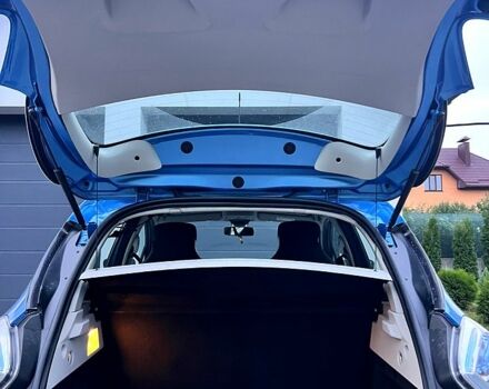 Синий Рено Зое, объемом двигателя 0 л и пробегом 76 тыс. км за 9300 $, фото 4 на Automoto.ua
