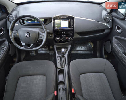 Синий Рено Зое, объемом двигателя 0 л и пробегом 136 тыс. км за 8700 $, фото 10 на Automoto.ua