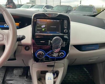 Синий Рено Зое, объемом двигателя 0 л и пробегом 55 тыс. км за 11490 $, фото 25 на Automoto.ua