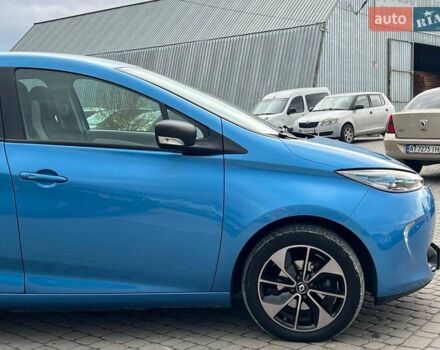 Синий Рено Зое, объемом двигателя 0 л и пробегом 55 тыс. км за 11490 $, фото 11 на Automoto.ua