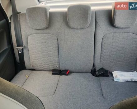 Синий Рено Зое, объемом двигателя 0 л и пробегом 30 тыс. км за 12100 $, фото 6 на Automoto.ua