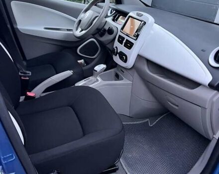 Синий Рено Зое, объемом двигателя 0 л и пробегом 76 тыс. км за 9300 $, фото 8 на Automoto.ua