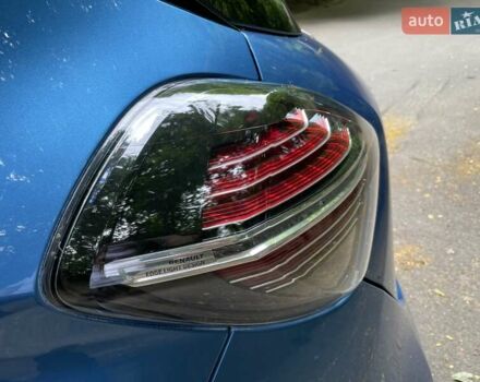 Синий Рено Зое, объемом двигателя 0 л и пробегом 141 тыс. км за 12577 $, фото 60 на Automoto.ua