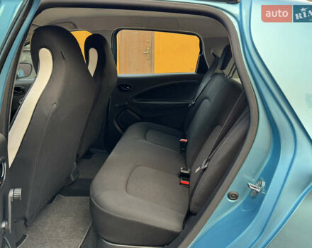 Синий Рено Зое, объемом двигателя 0 л и пробегом 87 тыс. км за 10999 $, фото 14 на Automoto.ua