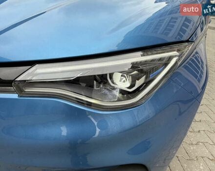 Синий Рено Зое, объемом двигателя 0 л и пробегом 75 тыс. км за 13300 $, фото 60 на Automoto.ua