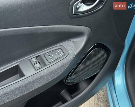 Синий Рено Зое, объемом двигателя 0 л и пробегом 56 тыс. км за 12999 $, фото 10 на Automoto.ua