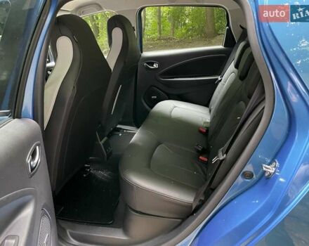 Синий Рено Зое, объемом двигателя 0 л и пробегом 141 тыс. км за 12577 $, фото 19 на Automoto.ua