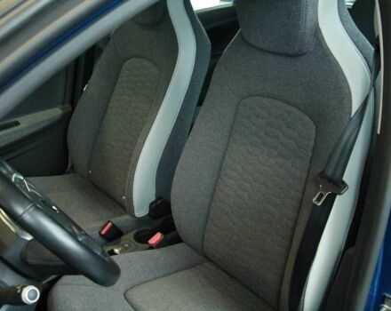 Синий Рено Зое, объемом двигателя 0 л и пробегом 55 тыс. км за 11200 $, фото 12 на Automoto.ua