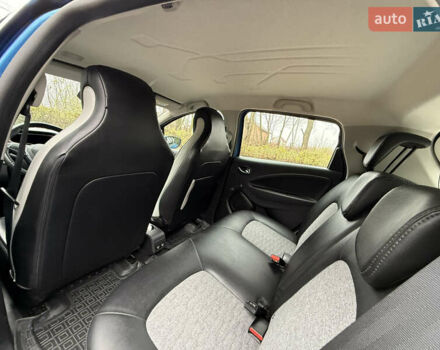Синий Рено Зое, объемом двигателя 0 л и пробегом 120 тыс. км за 11500 $, фото 11 на Automoto.ua