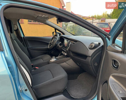 Синий Рено Зое, объемом двигателя 0 л и пробегом 87 тыс. км за 11499 $, фото 63 на Automoto.ua