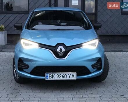 Синий Рено Зое, объемом двигателя 0 л и пробегом 25 тыс. км за 11700 $, фото 4 на Automoto.ua