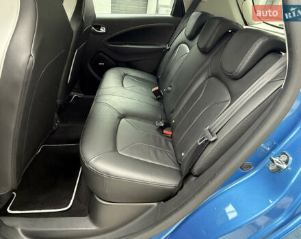 Синий Рено Зое, объемом двигателя 0 л и пробегом 75 тыс. км за 13300 $, фото 26 на Automoto.ua