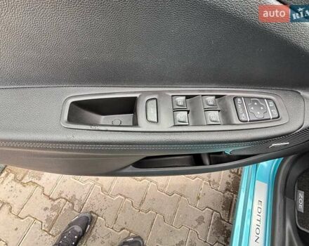 Синий Рено Зое, объемом двигателя 0 л и пробегом 82 тыс. км за 12500 $, фото 8 на Automoto.ua