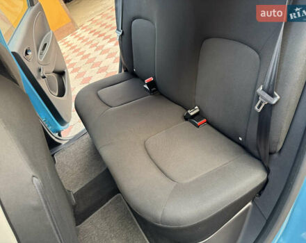 Синій Рено Зое, об'ємом двигуна 0 л та пробігом 87 тис. км за 10999 $, фото 29 на Automoto.ua