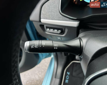Синий Рено Зое, объемом двигателя 0 л и пробегом 91 тыс. км за 12200 $, фото 29 на Automoto.ua