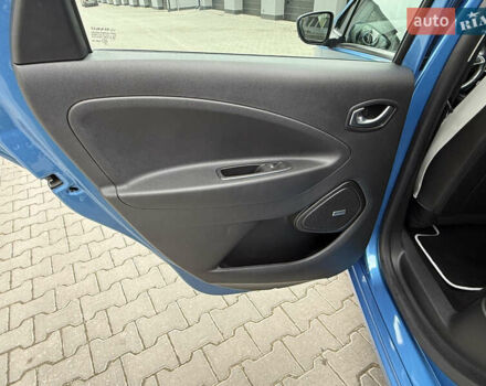 Синий Рено Зое, объемом двигателя 0 л и пробегом 75 тыс. км за 13300 $, фото 24 на Automoto.ua