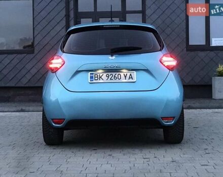 Синий Рено Зое, объемом двигателя 0 л и пробегом 25 тыс. км за 11700 $, фото 7 на Automoto.ua