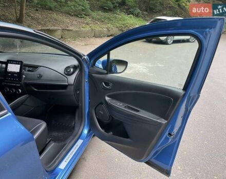 Синий Рено Зое, объемом двигателя 0 л и пробегом 141 тыс. км за 12577 $, фото 13 на Automoto.ua