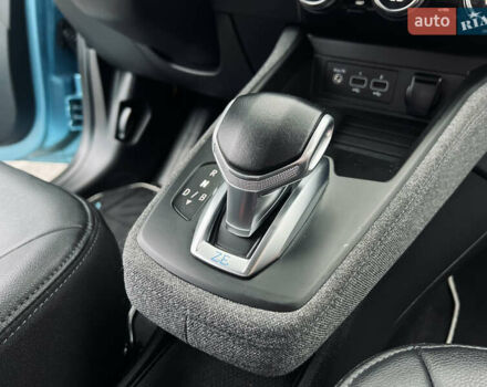 Синий Рено Зое, объемом двигателя 0 л и пробегом 91 тыс. км за 12200 $, фото 17 на Automoto.ua