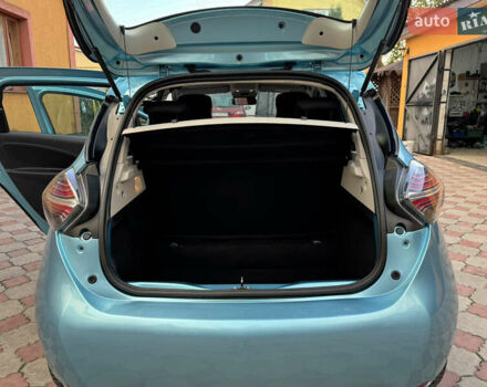 Рено Зое 2020 в Ровно на Automoto.ua Синий Рено Зое, объемом двигателя 0 л и пробегом 87 тыс. км за 11499 $, фото 18 на Automoto.ua