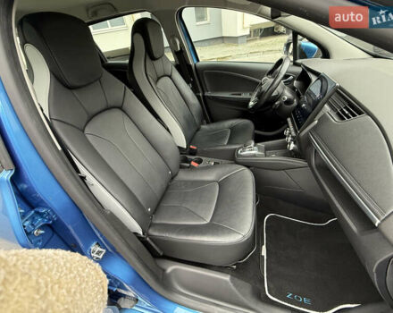 Синий Рено Зое, объемом двигателя 0 л и пробегом 75 тыс. км за 13300 $, фото 19 на Automoto.ua