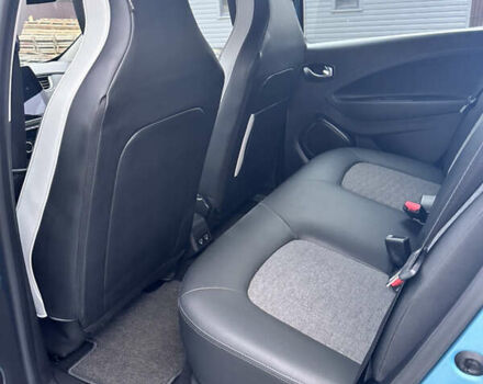 Синий Рено Зое, объемом двигателя 0 л и пробегом 60 тыс. км за 12999 $, фото 17 на Automoto.ua