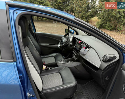 Синий Рено Зое, объемом двигателя 0 л и пробегом 120 тыс. км за 11500 $, фото 8 на Automoto.ua