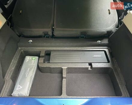 Синий Рено Зое, объемом двигателя 0 л и пробегом 141 тыс. км за 12577 $, фото 35 на Automoto.ua