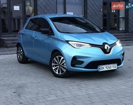 Синий Рено Зое, объемом двигателя 0 л и пробегом 28 тыс. км за 11600 $, фото 3 на Automoto.ua