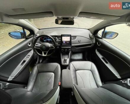 Синий Рено Зое, объемом двигателя 0 л и пробегом 141 тыс. км за 12577 $, фото 1 на Automoto.ua