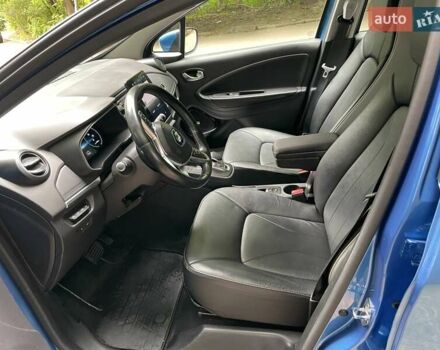 Синий Рено Зое, объемом двигателя 0 л и пробегом 141 тыс. км за 12577 $, фото 11 на Automoto.ua