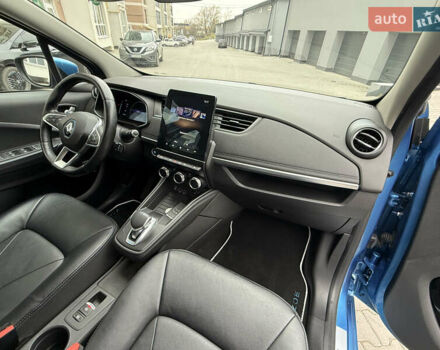 Синий Рено Зое, объемом двигателя 0 л и пробегом 75 тыс. км за 13300 $, фото 17 на Automoto.ua