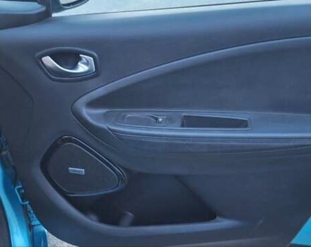 Синий Рено Зое, объемом двигателя 0 л и пробегом 85 тыс. км за 13999 $, фото 23 на Automoto.ua