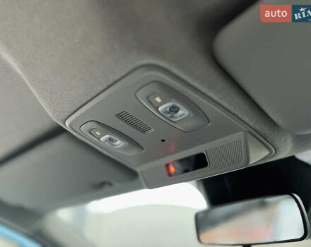 Синий Рено Зое, объемом двигателя 0 л и пробегом 91 тыс. км за 12200 $, фото 21 на Automoto.ua