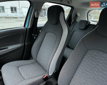 Синій Рено Зое, об'ємом двигуна 0 л та пробігом 39 тис. км за 13990 $, фото 21 на Automoto.ua