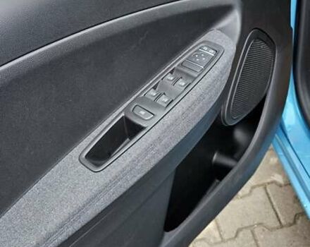 Синий Рено Зое, объемом двигателя 0 л и пробегом 49 тыс. км за 14500 $, фото 27 на Automoto.ua